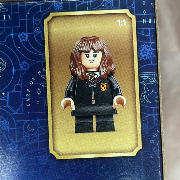 LEGO Harry Potter Collectible Cauldron Potions Set - Black, Gray, Yellow - Picture 9 of 9